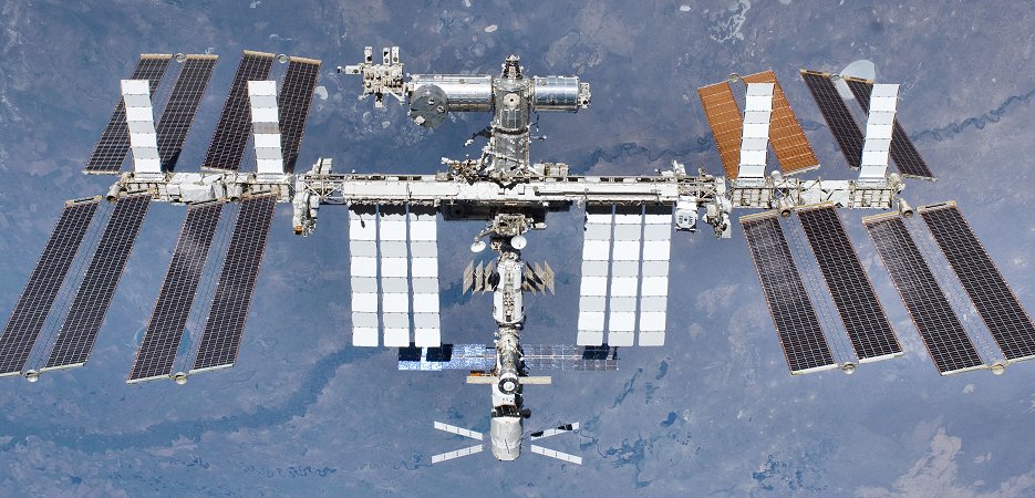 国際宇宙ステーション（ISS）（JAXA提供）