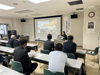 講演