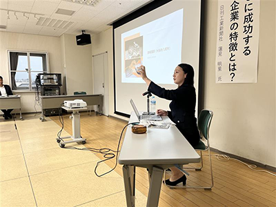 講演