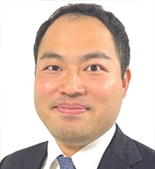 菅原 亘 氏